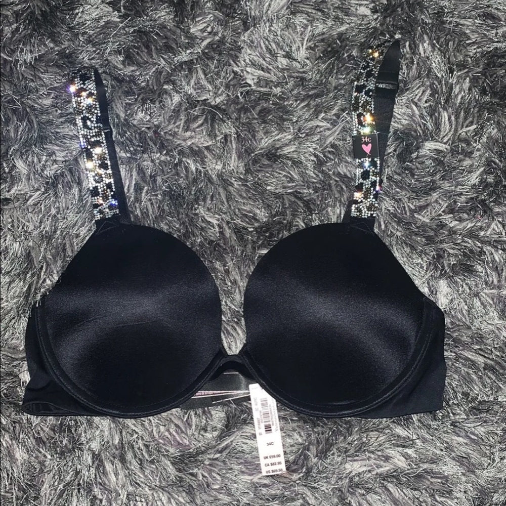 NWT Victoria’s Secret Very Sexy Push up bra!